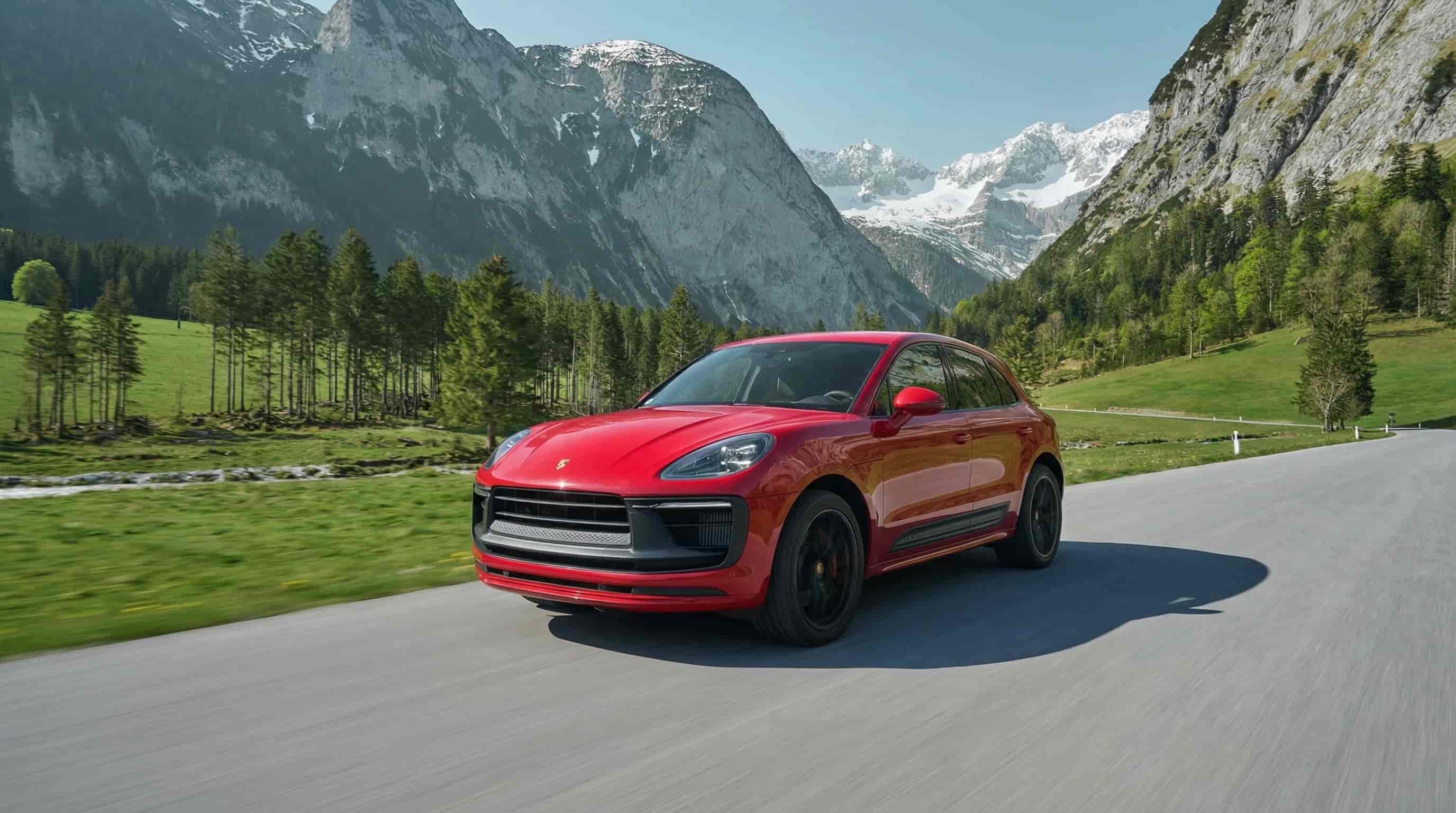 2025 Porsche Macan GTS AWD
