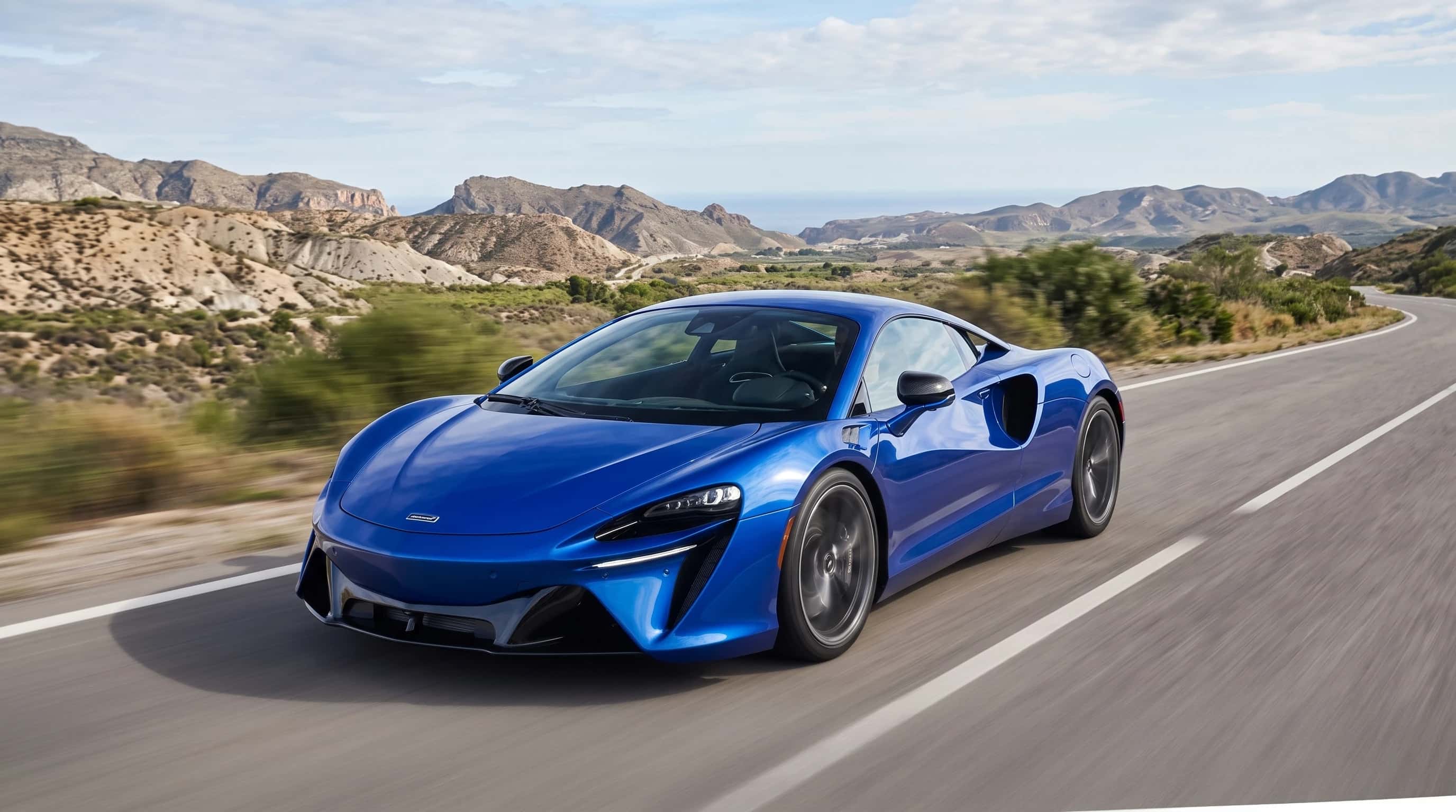 2023 McLaren Artura Coupe