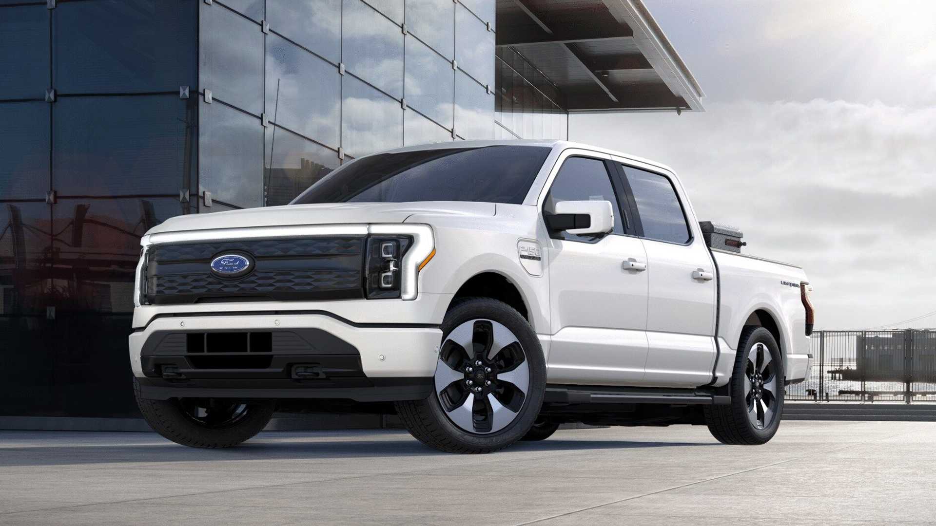 2022 Ford F-150 Lightning Pro (Standard)
