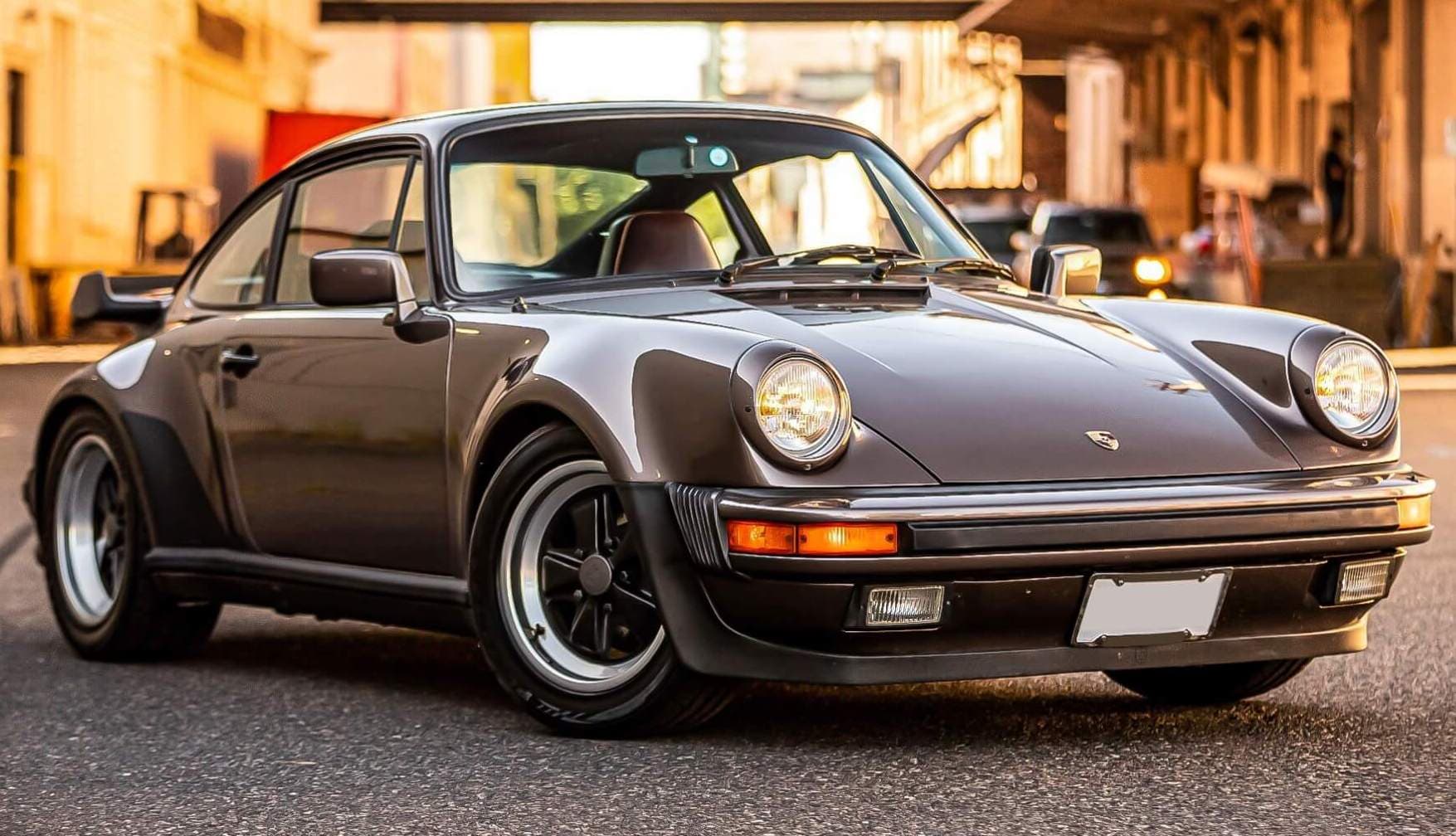 1984 Porsche 911 Carrera 2DR Coupe