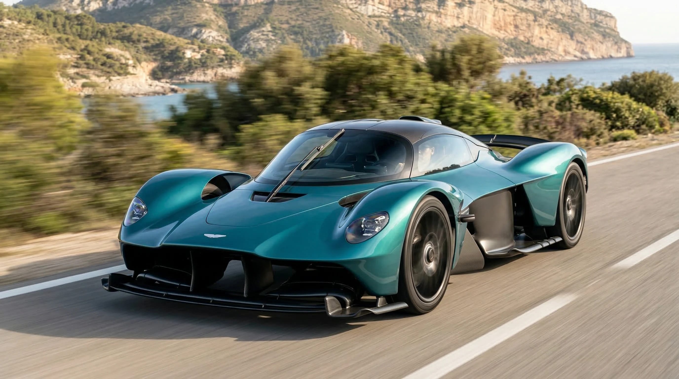 2021 Aston Martin Valkyrie Coupe